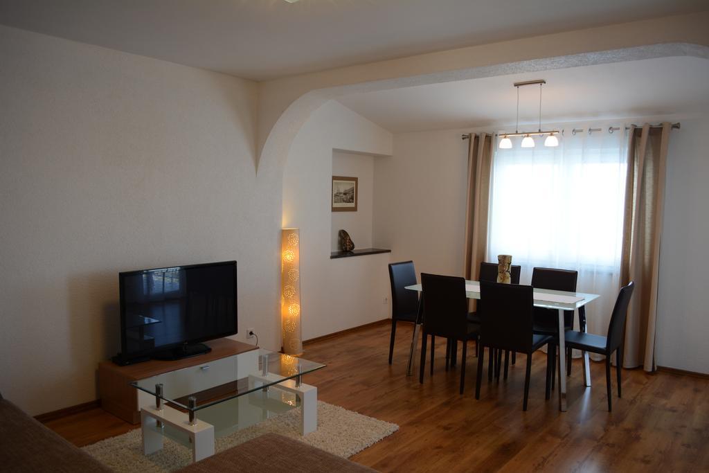 Apartment Roby Senj  Oda fotoğraf